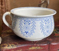 Antico vaso da notte-pitale in